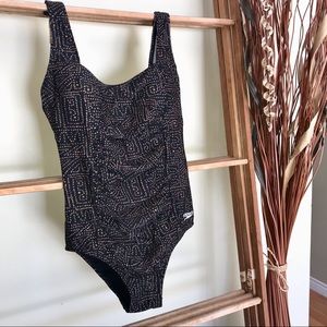 🔆Speedo one piece swimsuit size 8